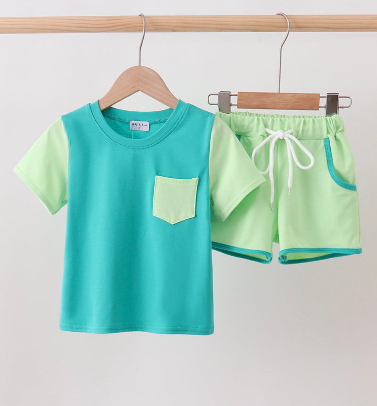 Boys color block shorts set