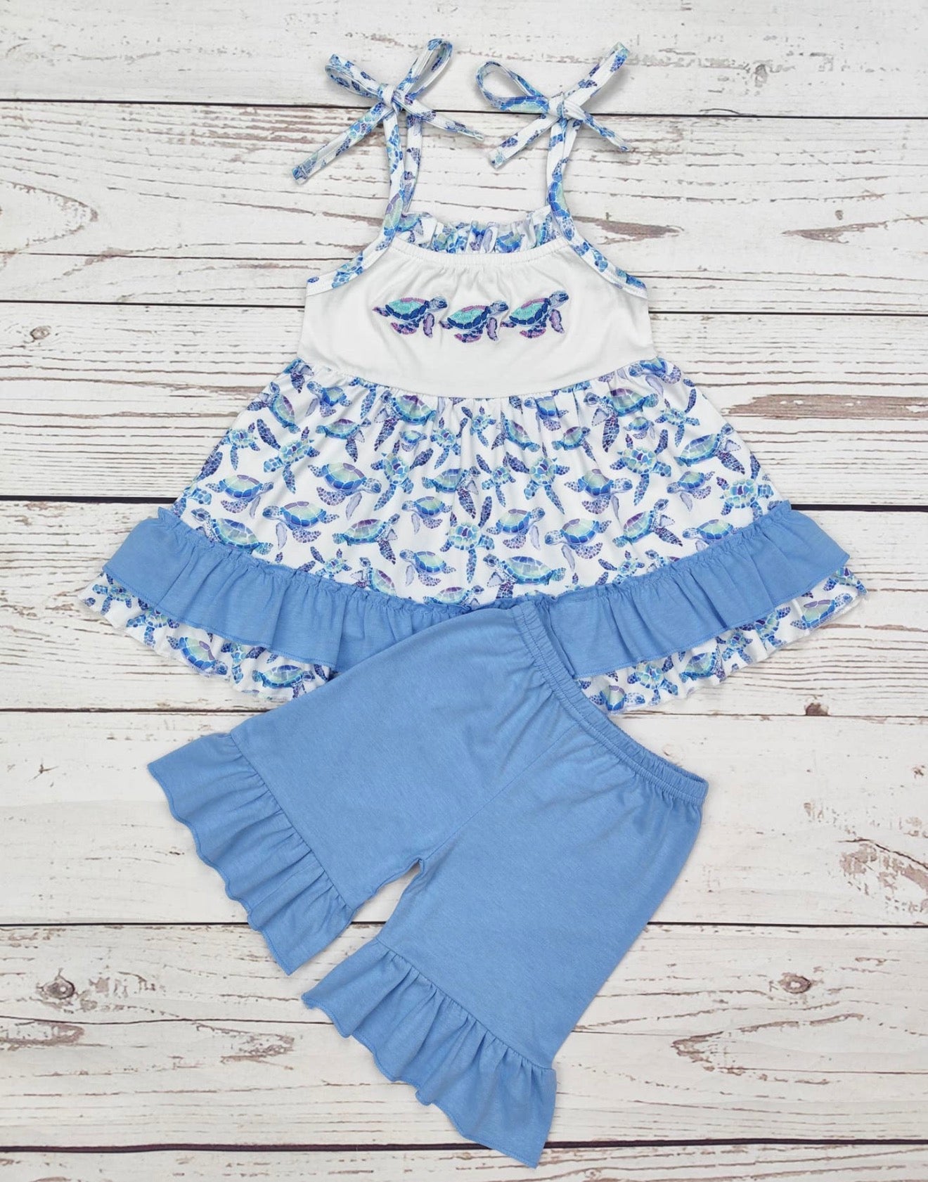 Girls turtle shorts set