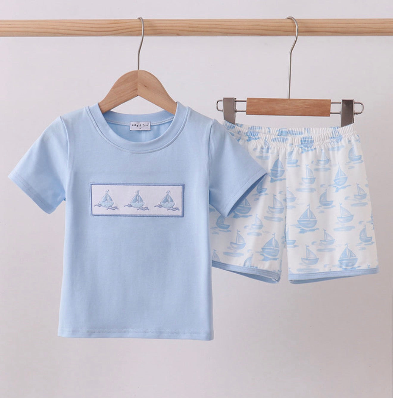 Boys sailboat set